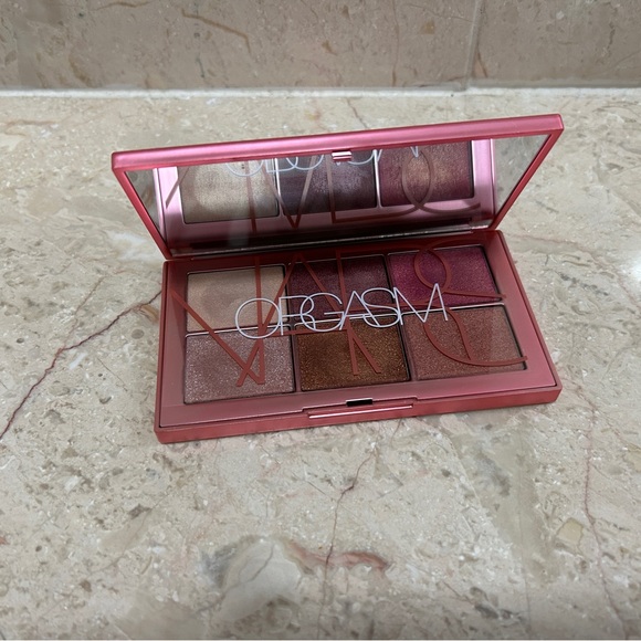 NARS Limited Edition Endless Orgasm Cream Blush Palette - Picture 3 of 7